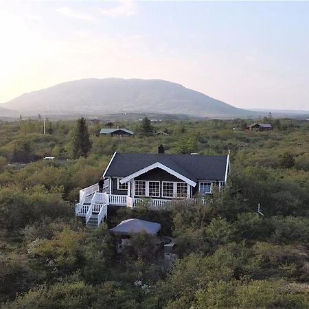 Golden Circle Vacation Home With Hot Tub & Fire Place Selfoss Dış mekan fotoğraf